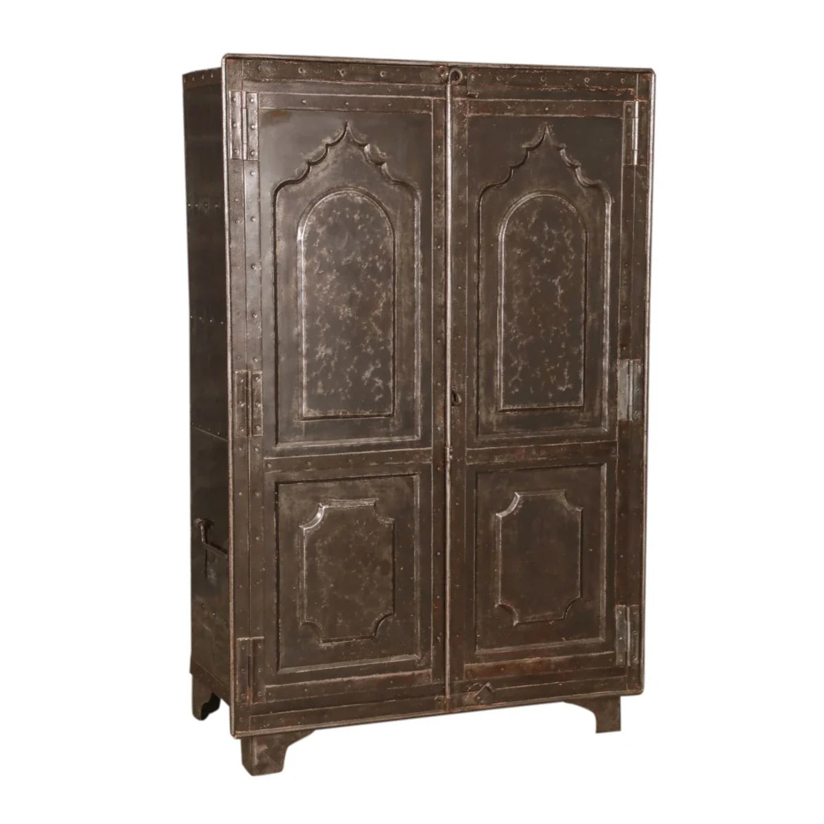 Armoire en fer fabriquée à la main