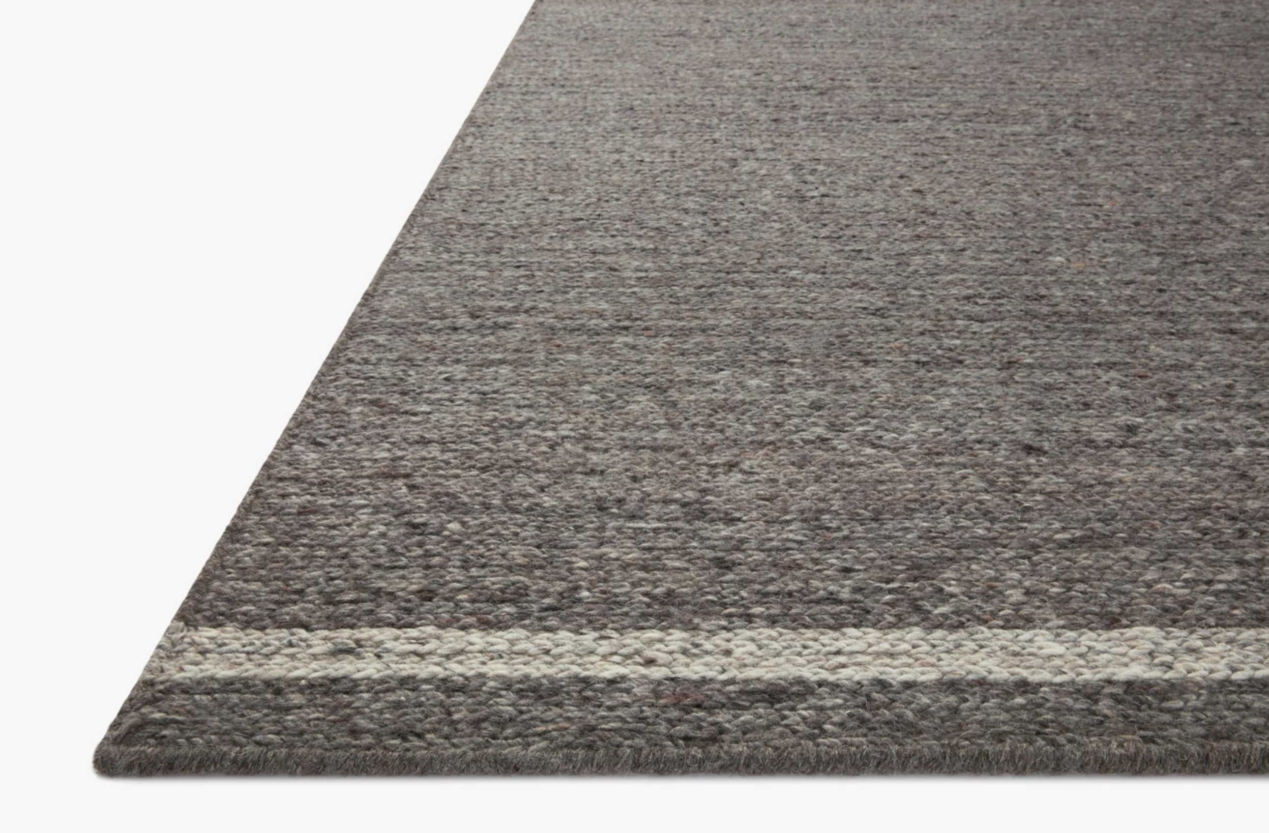 Tapis Ashby Magnolia Home By Joanna Gaines x Loloi en granit/argent
